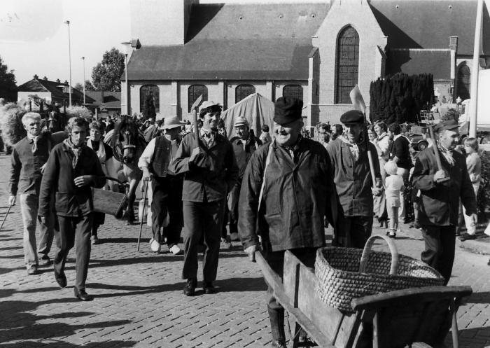 Optocht naar aanleiding van 125 jaar Oud-Turnhout in 1984 