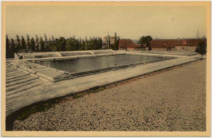 Turnhout Stedelijk zwemdok. Bassin de natation communal.