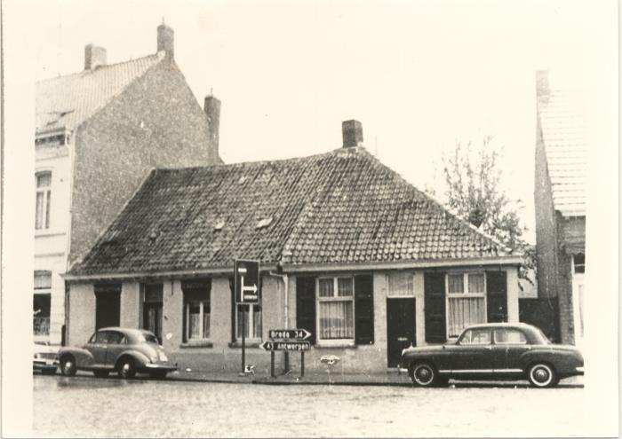 Turnhout. Einde Patersstraat, omgeving Theobalduskapel.