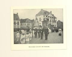 Processie St. Pieterskerk op de Markt