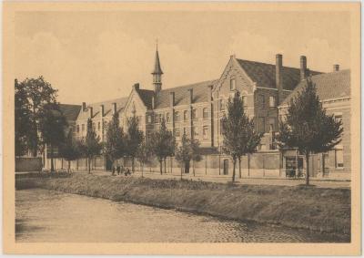 St. Victor - Turnhout Voorgevel. - La façade principale.