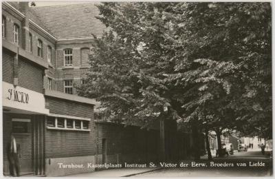 Turnhout. Kasteelplaats Instituut St. Victor der Eerw. Broeders van Liefde