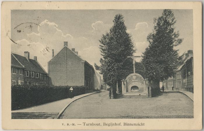 Turnhout, Begijnhof. Binnenzicht - Intérieur du Béguinage