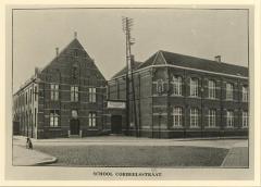 H. Hartschool : Corbeelsstraat / exterieur