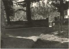 St. Jan Baptistkerk / ommuring en kerkhof