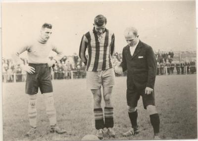 FC Turnhout in 1936-37. 27 september 1936. F.C. Turnhout-Mechelen.