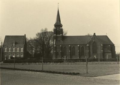 Gehucht Schoonbroek / Kerk uit mid 1800