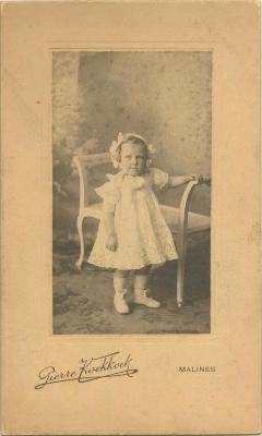 Portretten ongeïdentificeerd / kinderen