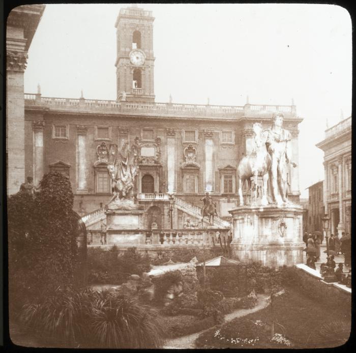 Rome: Capitole - palais du senateur - Michel Ange 1591