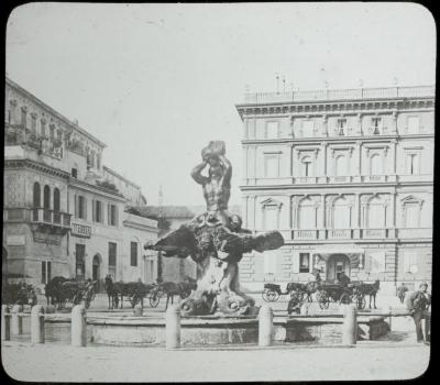 Rome: plein met standbeeld