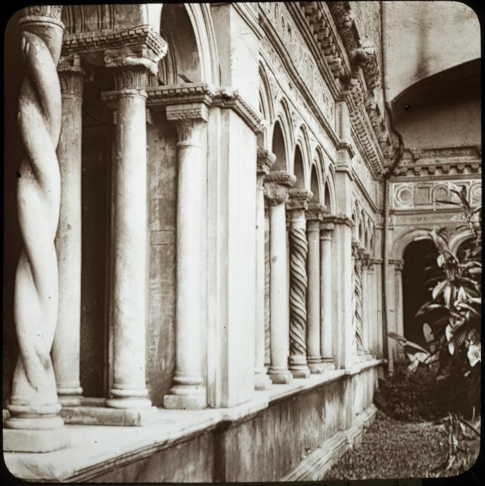 Rome: Arche des cloitres, St. Jean de Latran