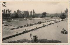 Turnhout Zwemkom en Kinderplage. Bassin de natation et plage d'enfants