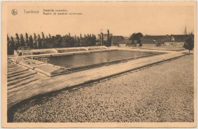 Turnhout Stedelijk zwemdok. Bassin de natation communal.