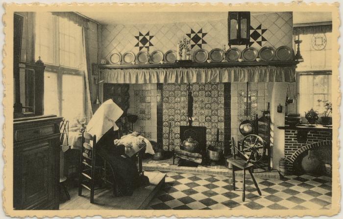 Turnhout Museum van het Begijnhof. Vlaamse keuken uit XVIIe eeuw met kantwerkster.