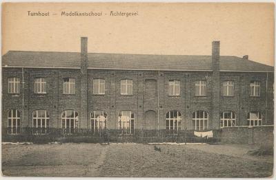 Turnhout - Modelkantschool - Achtergevel.