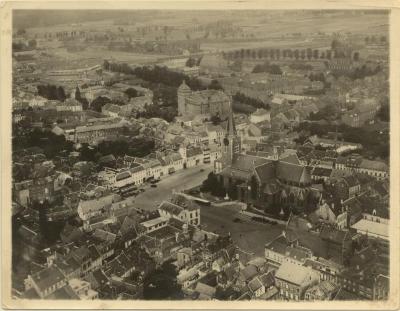 Luchtopname Kasteel centraal