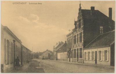 Lichtaert Leistraat dorp