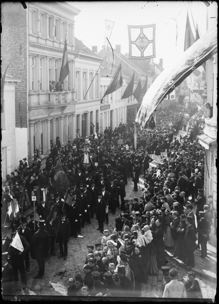 Congrèes de pompiers Cortège 1895