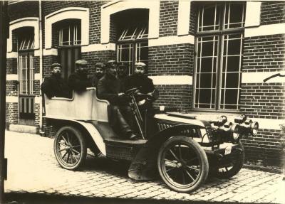 Een van de eerste auto's in Turnhout 