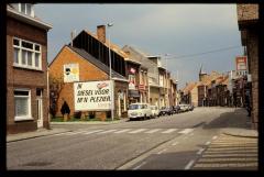Steenweg op Oosthoven 