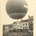 Oplaten van ballon op de Grote Markt (± 1935)