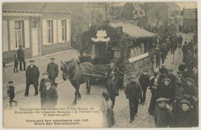 Plechtige inhaling van den heer V. Van Nueten, als Burgemeester der Gemeente Merxplas. 27 Februari 1912. St. Ambrosiusgilde.