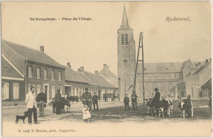 De Dorpplaats. - Place du Village. Ryckevorsel