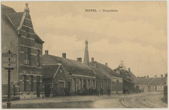 Poppel. - Dorpsplaats.