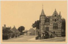 Gemeenthuis Poppel en Steenweg op Tilburg