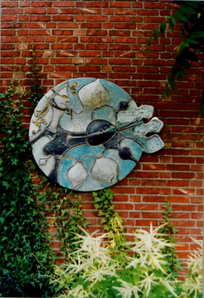 Tentoonstelling 3 vrouwen op het Begijnhof 27 juni - juli 2002 Winefrida Levi, Joke Vandenbrandt, Leona Sels Taxandriamuseum