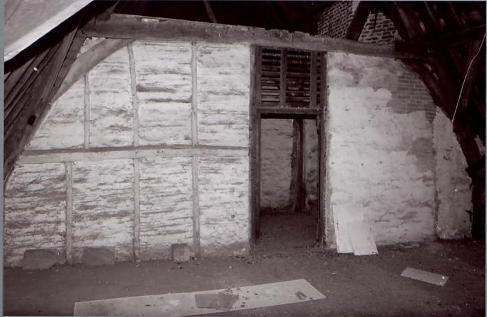 Het "Huis Metten Thoren" voor de restauratie rond 1980/ Nu het Taxandriamuseum