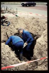 Stadswerkman Louis Verstraelen van de Regie Water van de stad Turnhout aan het werk.