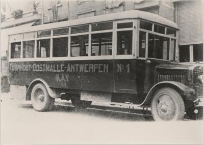 Openbaar vervoer / eerste bus Turnhout-Oostmalle-Antwerpen
