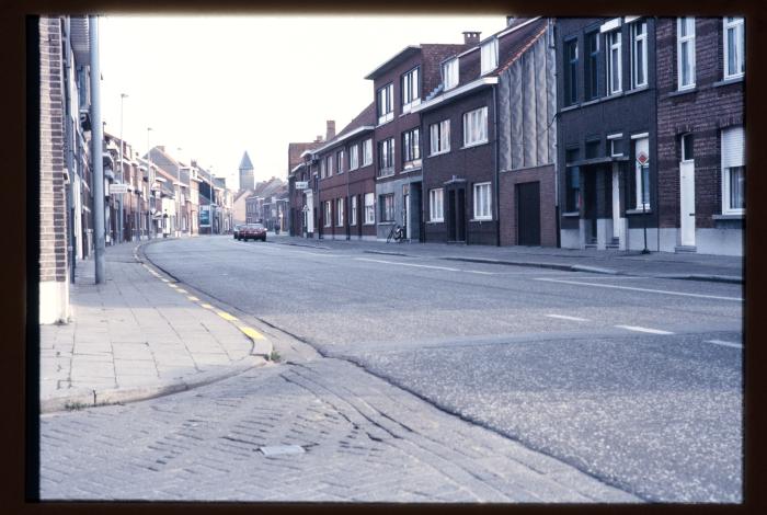 Steenweg op Oosthoven