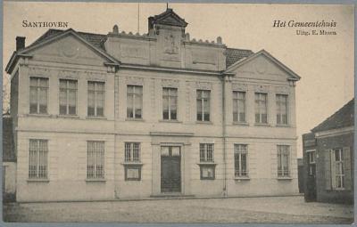 Santhoven Het Gemeentehuis