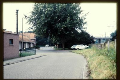 De Lakenweversstraat ter hoogte van het kruispunt met de Broekstraat en de Spoorwegstraat te Turnhout.