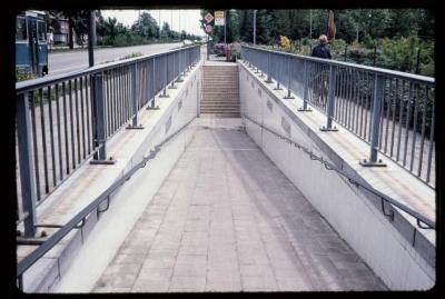 De voetgangers- en fietstunnel onder de Steenweg op Zevendonk ter hoogte van de stedelijke sporthal te Turnhout