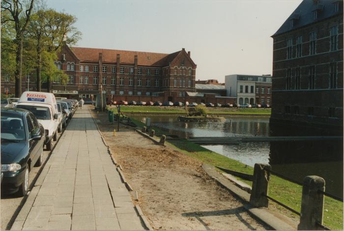 Omgeving van kasteel bij rooien van bomen 1994
