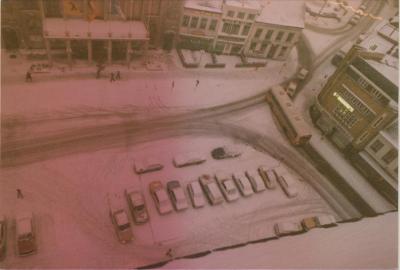 Grote Markt / Panoramafoto winter op parkeerplaatsen
