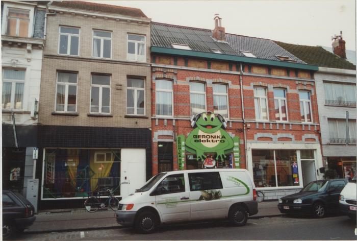 Merodelei / huisgevels
