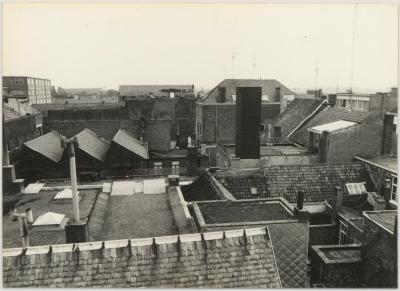 Panoramazicht gebouwen Brepols in Baron du Fourstraat (±1975)

