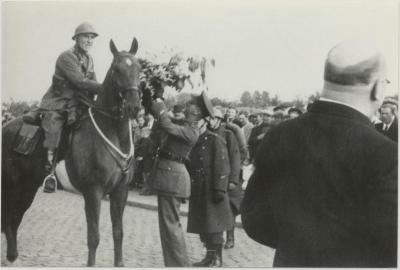 Intrede van 8ste Linieregiment te Turnhout (20 mei 1939)
