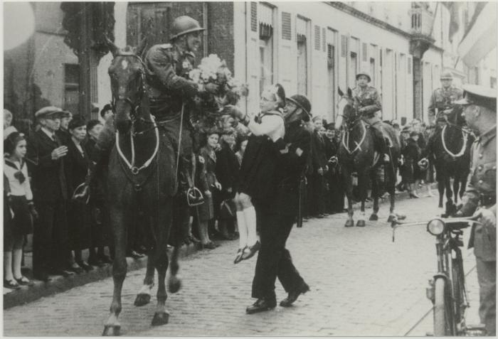Intrede van 8ste Linieregiment te Turnhout (20 mei 1939)
