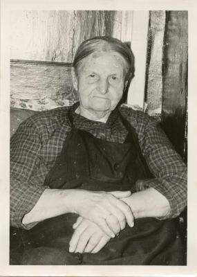 Portret Mieke Dockx / 100 jarige in maart 1965
