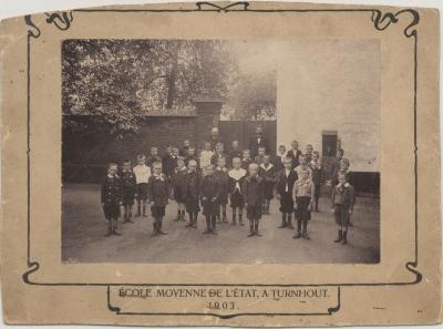 Ecole Moyenne de L'état 1903
