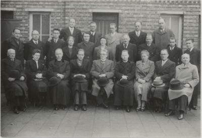 Rijksmiddelbare school / Groepsfoto lerarenkorps 1939-1940
