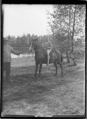  Te paard met Jean-Vic en met Jef den boswachter.