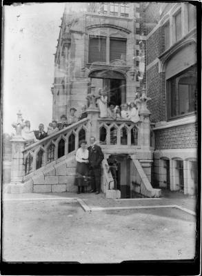  Feestelijke uitnodiging op het Kasteel te Retie.  Baron François du Four, broer van Bertha du Four.