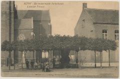 Rethy - De eeuwenoude lindenboom. L'ancien Tilleuil.