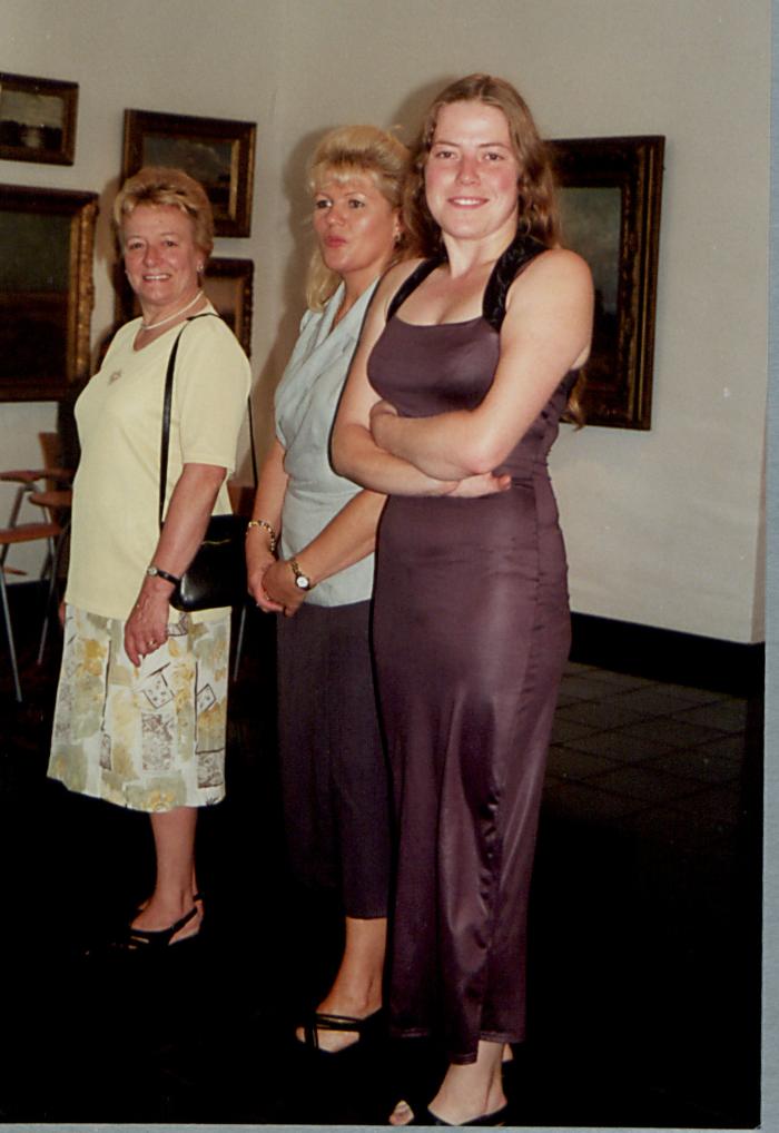 Taxandria museum. 3 september 1999  Inhuldiging guillotine in overdracht van de provincie naar de Stad Turnhout.
